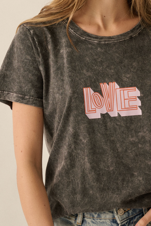 LOVE Graphic Tee